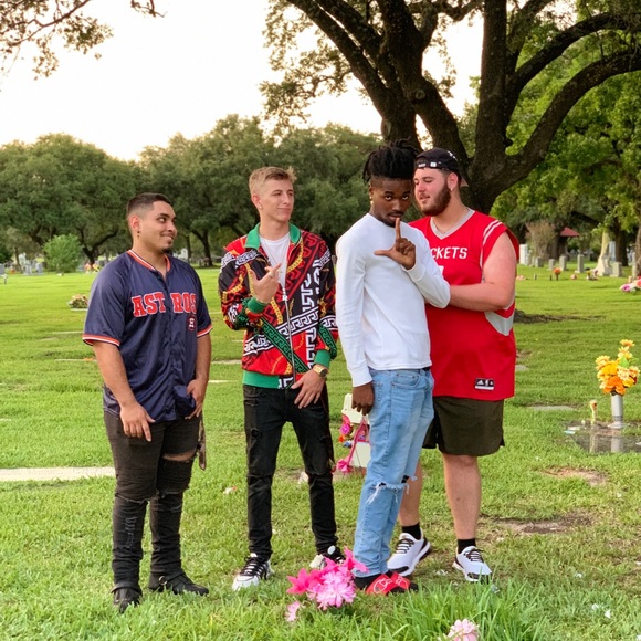 Meet your Posher, Ben - Picture 4 of 8